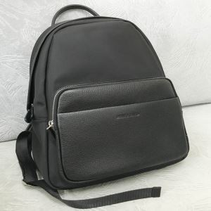 Backpacks saincheaptha d'fhir