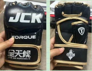 Lámhainní Dornálaíochta MMA